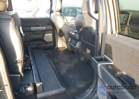 2025 Ford F-150 Lariat from USA, damaged, VIN 1FTFW5LD9SFB36633